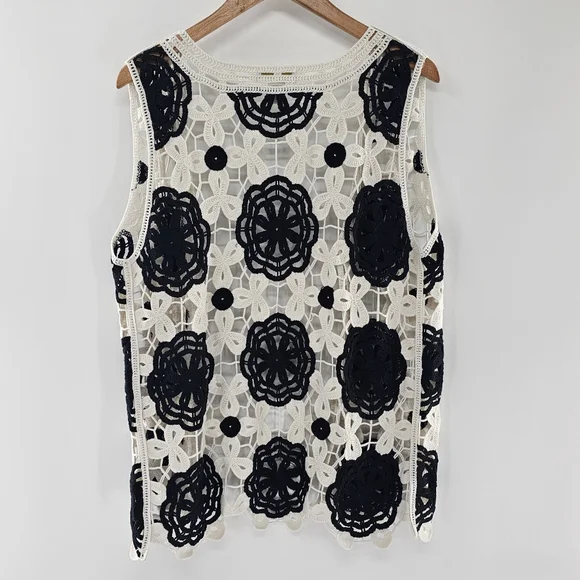 House of Harlow 1960 Black and White Open Knit Crochet Sleeveless Vest One Size - Picture 2 of 12